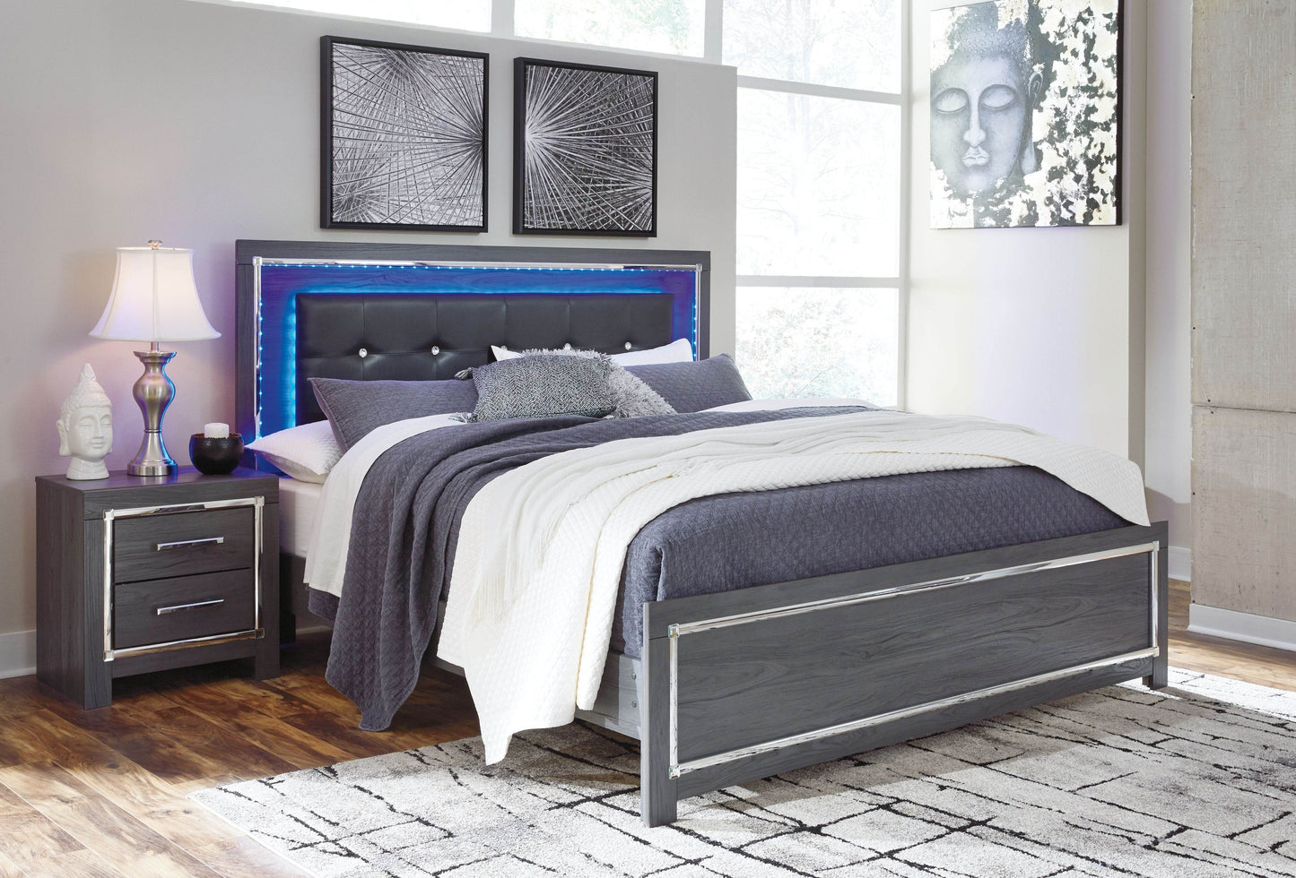 Lodanna - Panel Bed - Forward Furniture