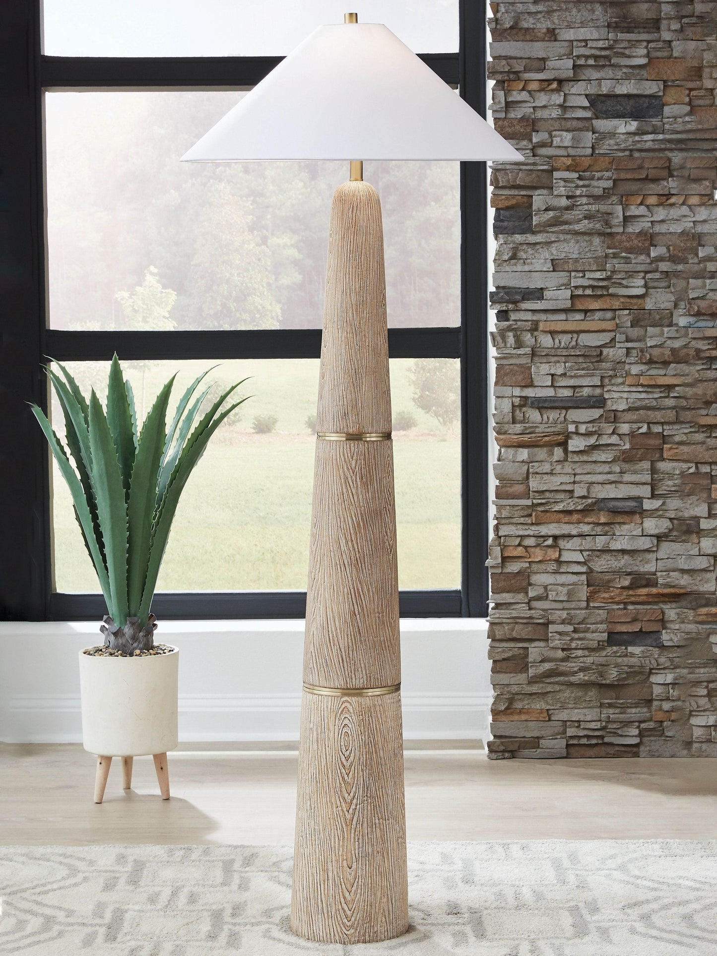 Gasparleigh - Brown / Gold Finish - Poly Floor Lamp - Forward Furniture