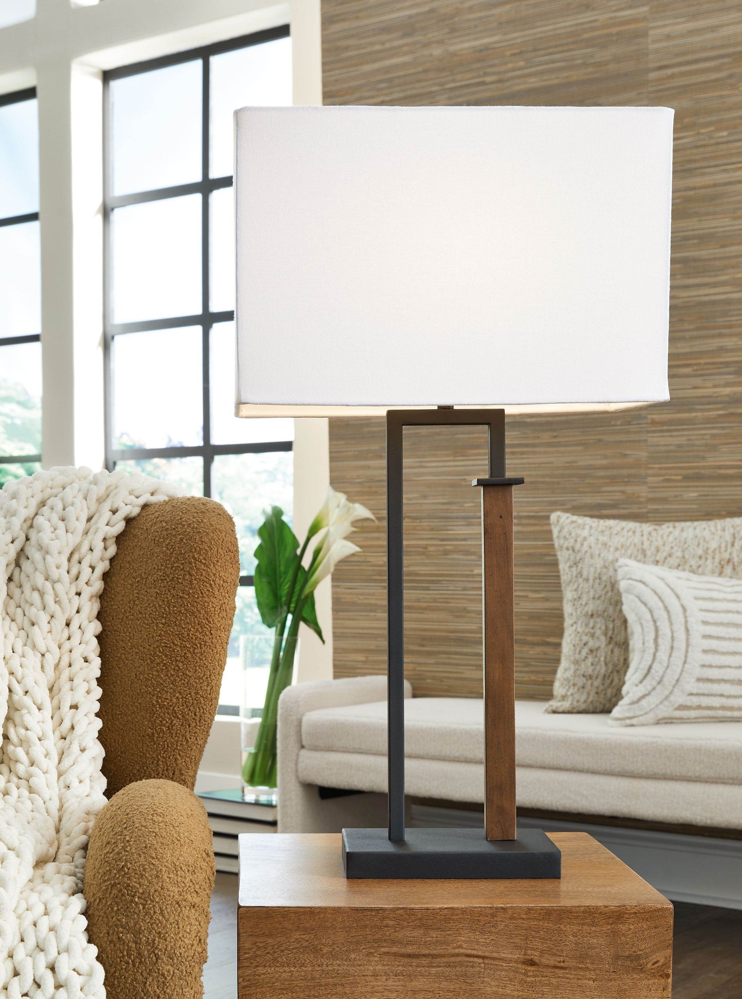 Voslen - Black / Brown - Metal Table Lamp (Set of 2) - Forward Furniture