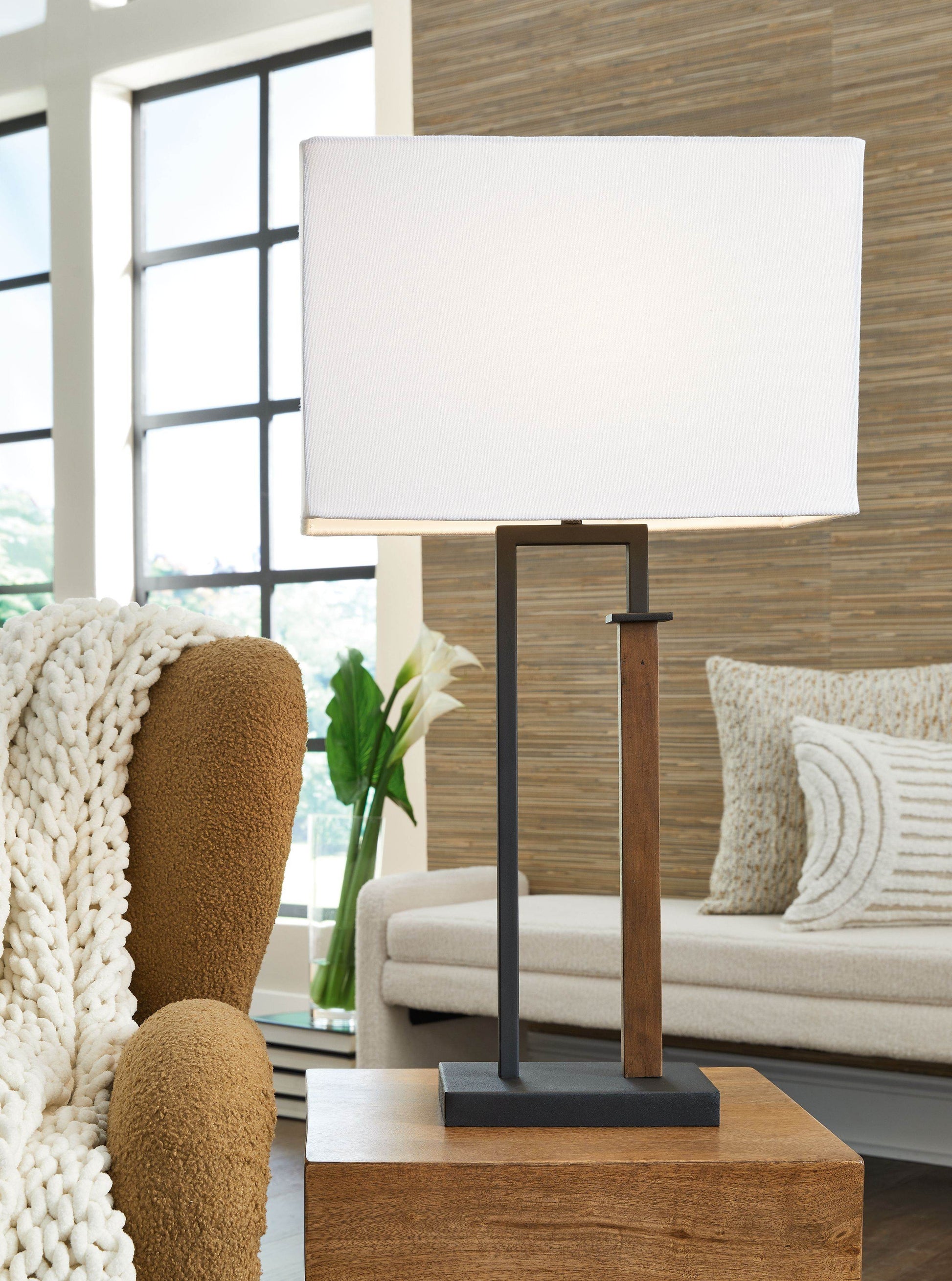 Voslen - Black / Brown - Metal Table Lamp (Set of 2) - Forward Furniture