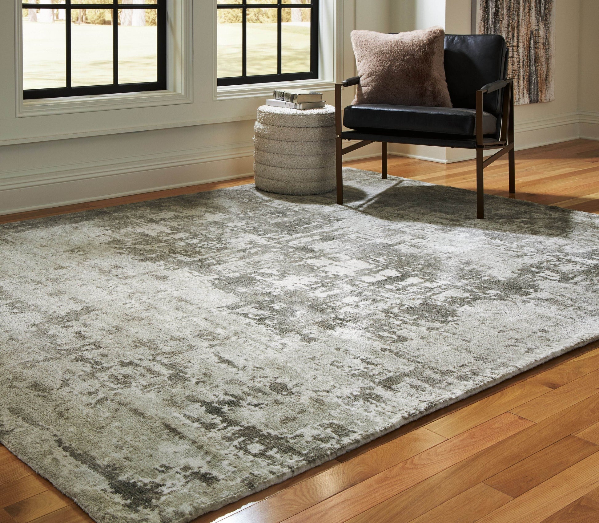 Valmontic - Rug - Forward Furniture