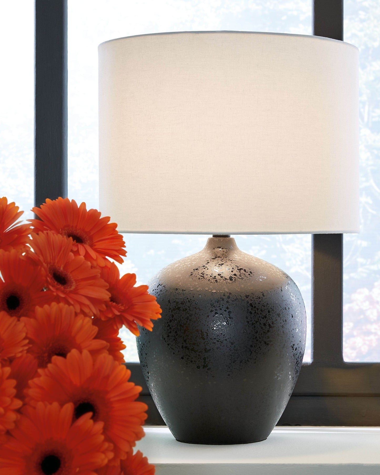 Ladstow - Black - Ceramic Table Lamp - Forward Furniture