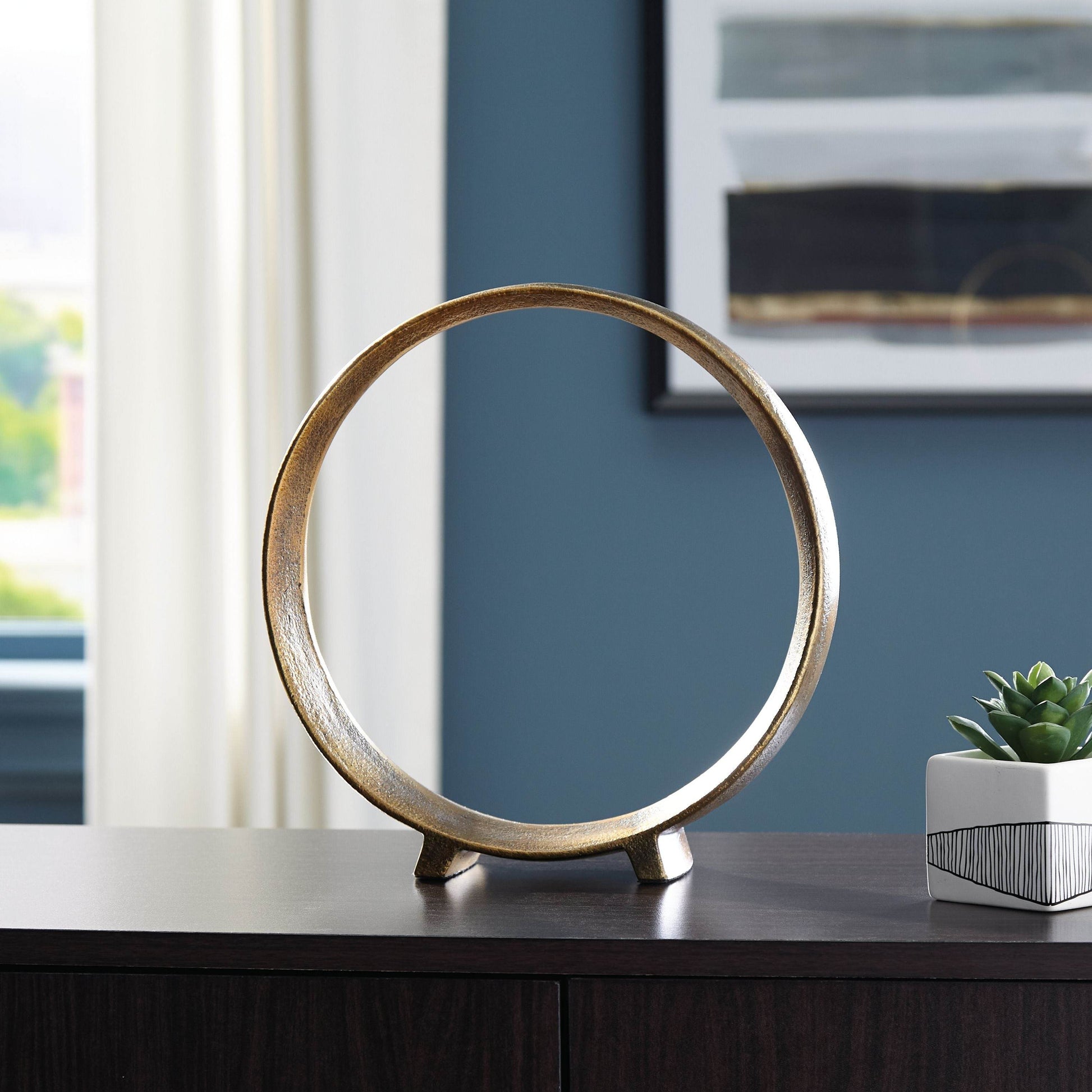 Ryandale - Sculpture - Forward Furniture
