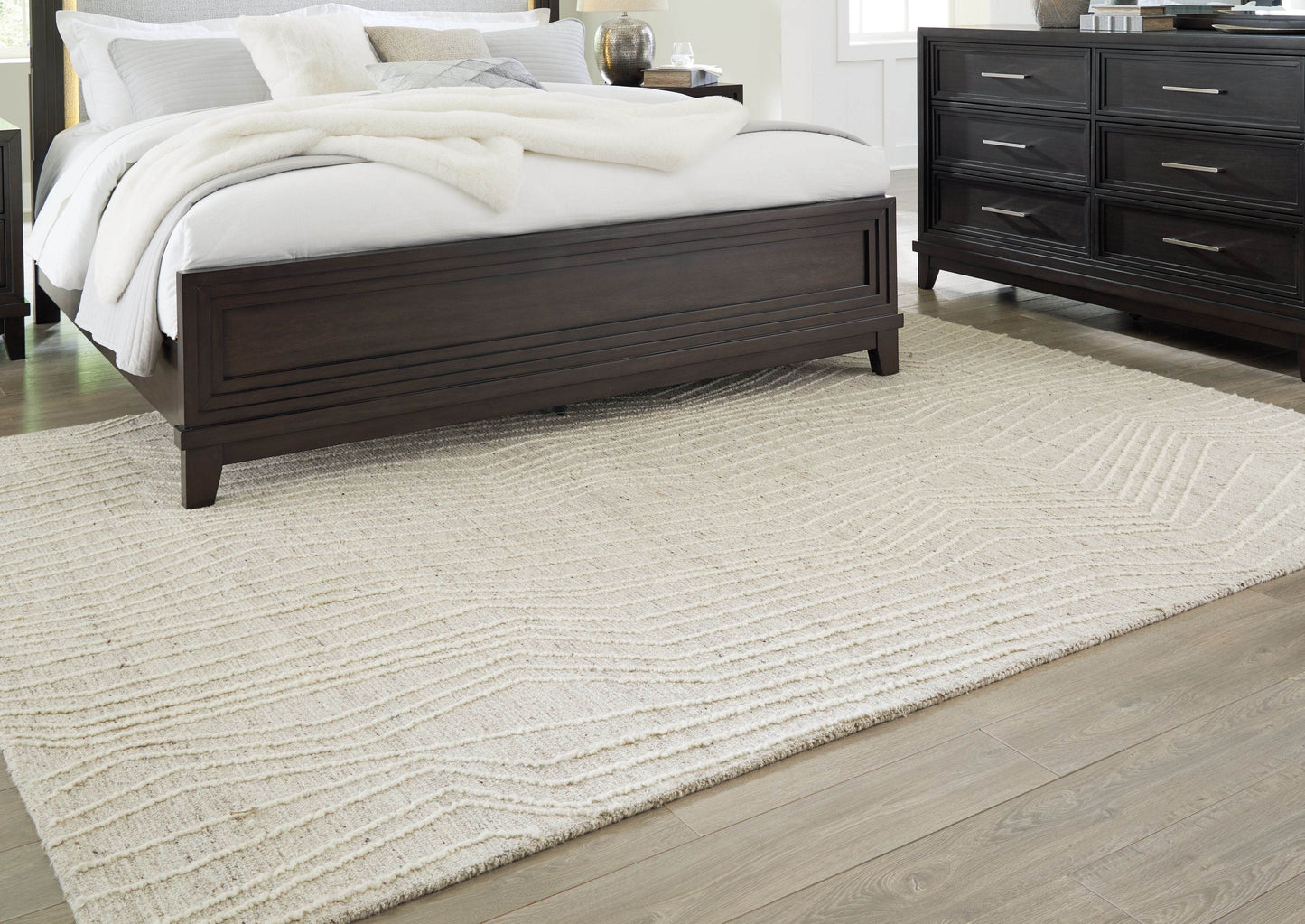 Varahill - Rug - Forward Furniture