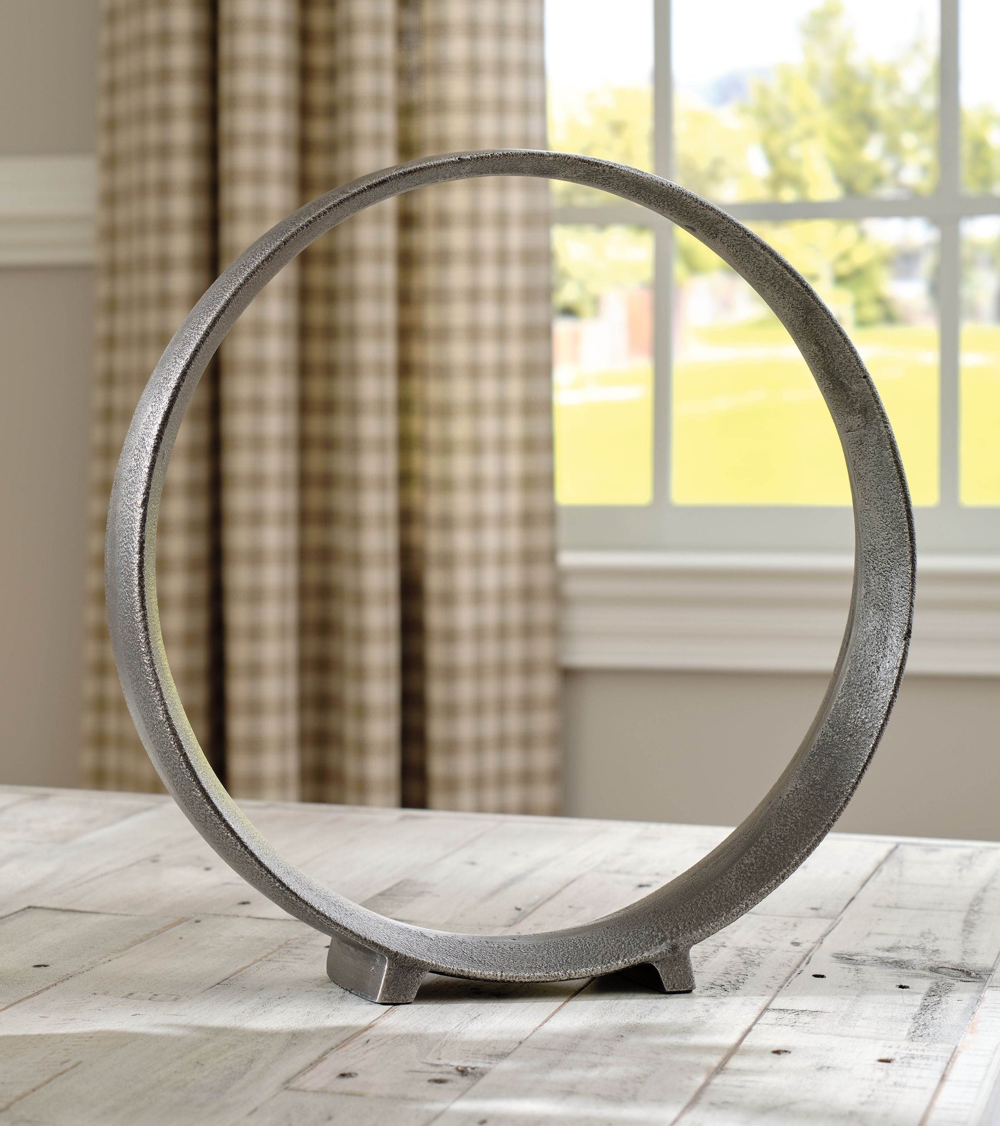Ryandale - Sculpture - Forward Furniture