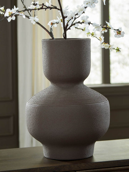 Dalsen - Vase - Forward Furniture