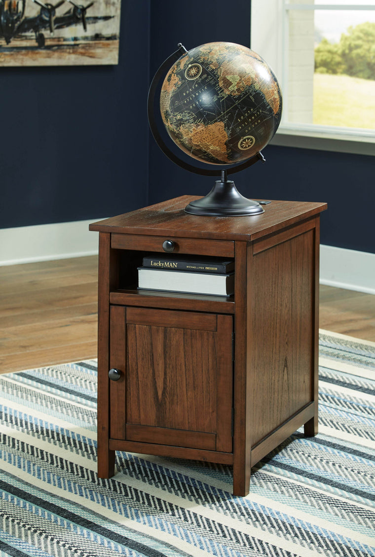 Treytown - Chair Side End Table - Forward Furniture