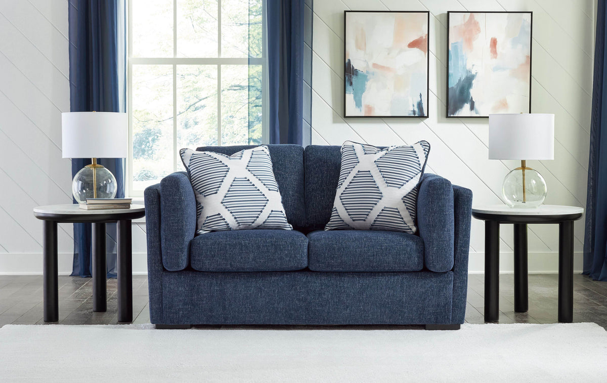 Evansley - Loveseat - Forward Furniture