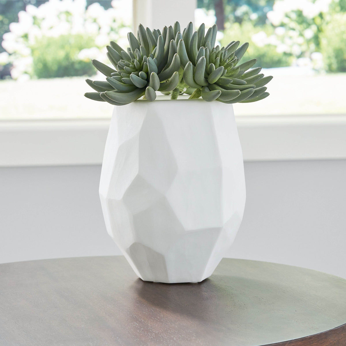 Karenton - Vase - Forward Furniture