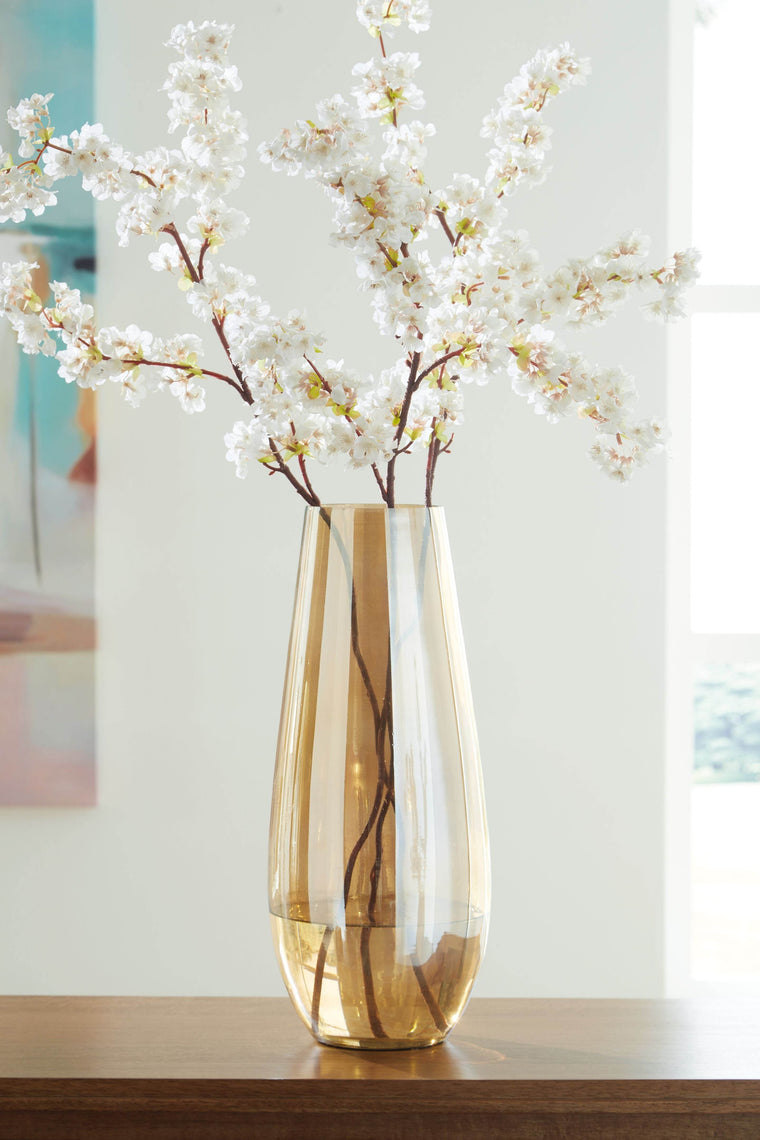Rhettman - Vase - Forward Furniture