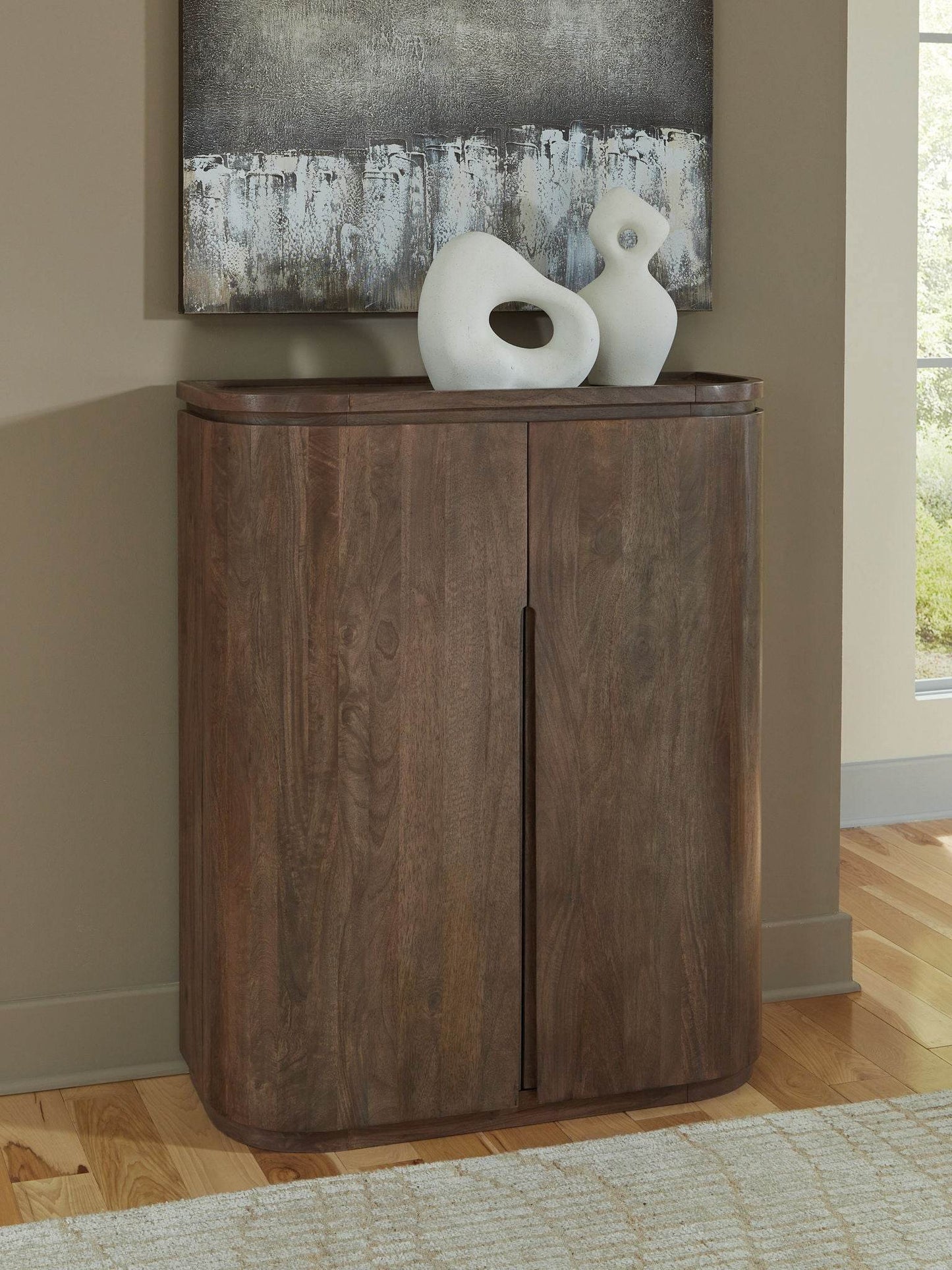 Landermont - Medium Brown - Bar Cabinet - Forward Furniture