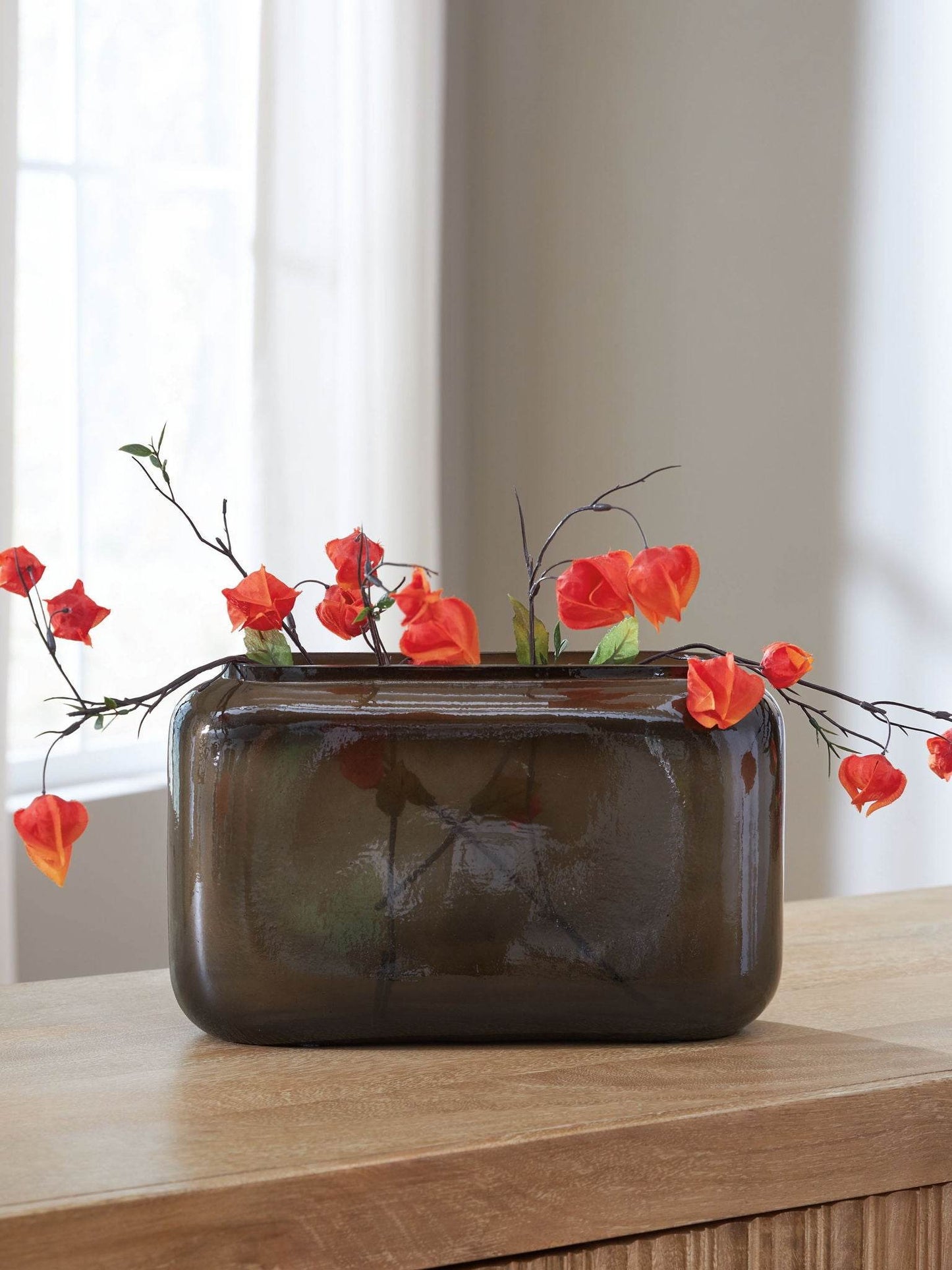 Sumner - Vase - Forward Furniture