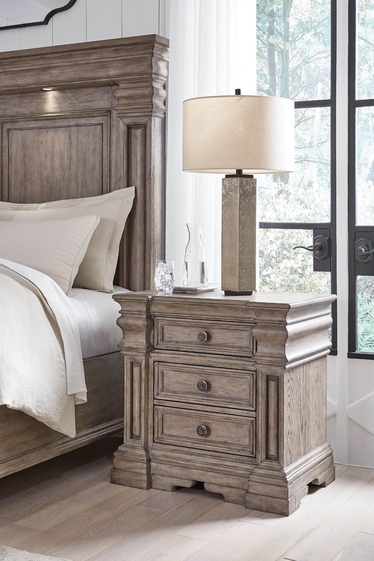 Blairhurst - Light Grayish Brown - Three Drawer Night Stand - Forward Furniture