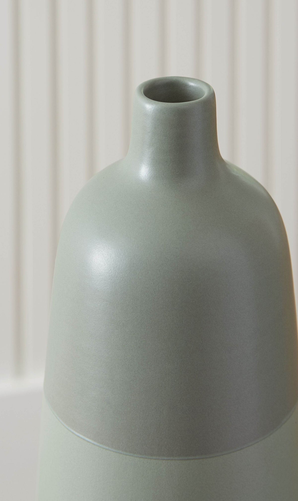 Peerland - Vase - Forward Furniture
