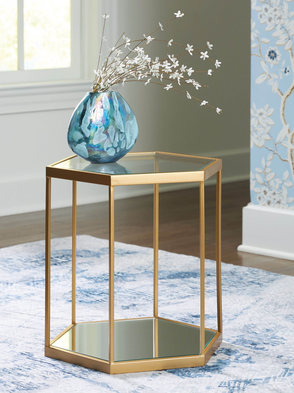 Veerwick - Gold Finish - Accent Cocktail Table - Forward Furniture