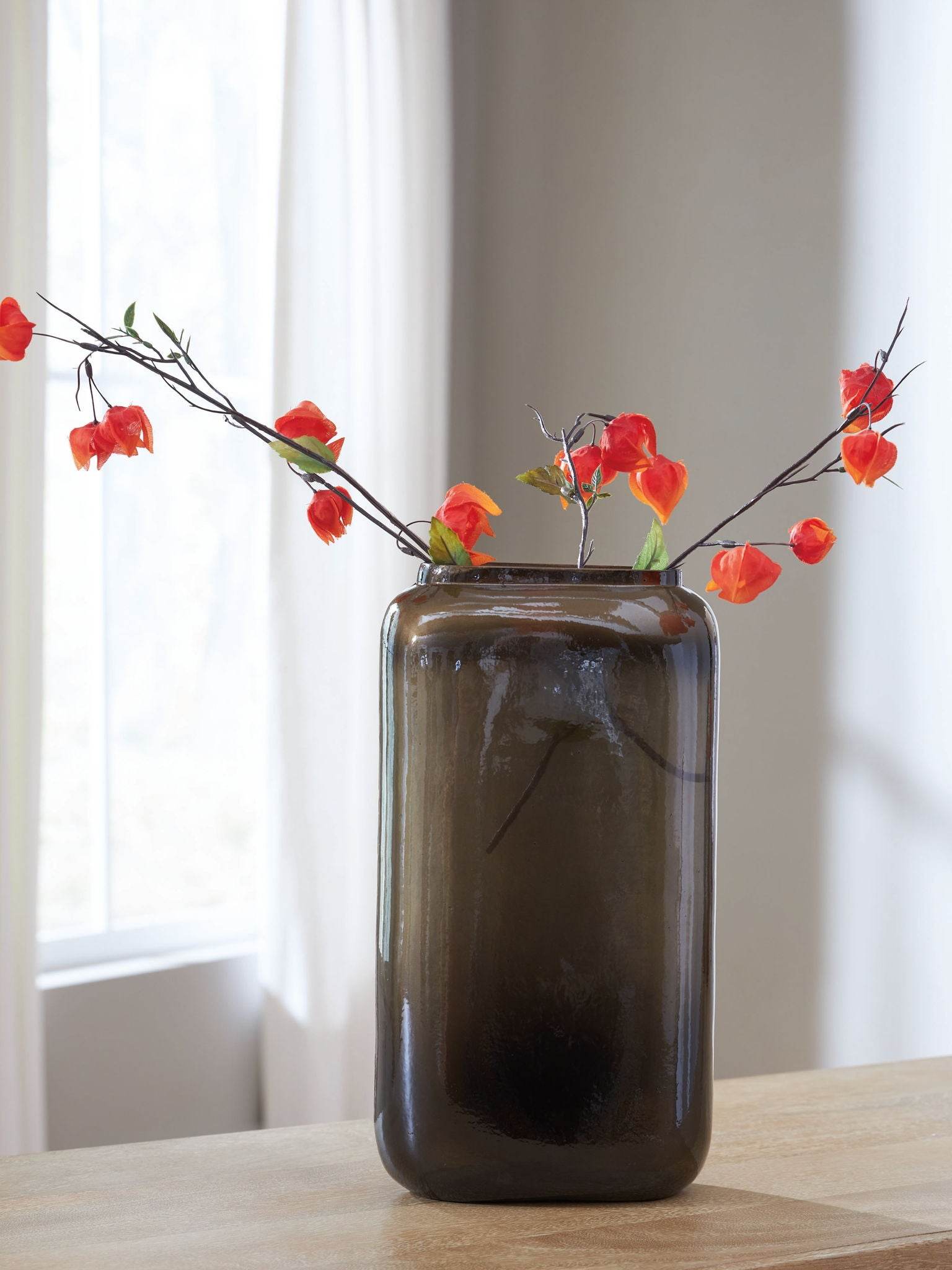 Sumner - Vase - Forward Furniture