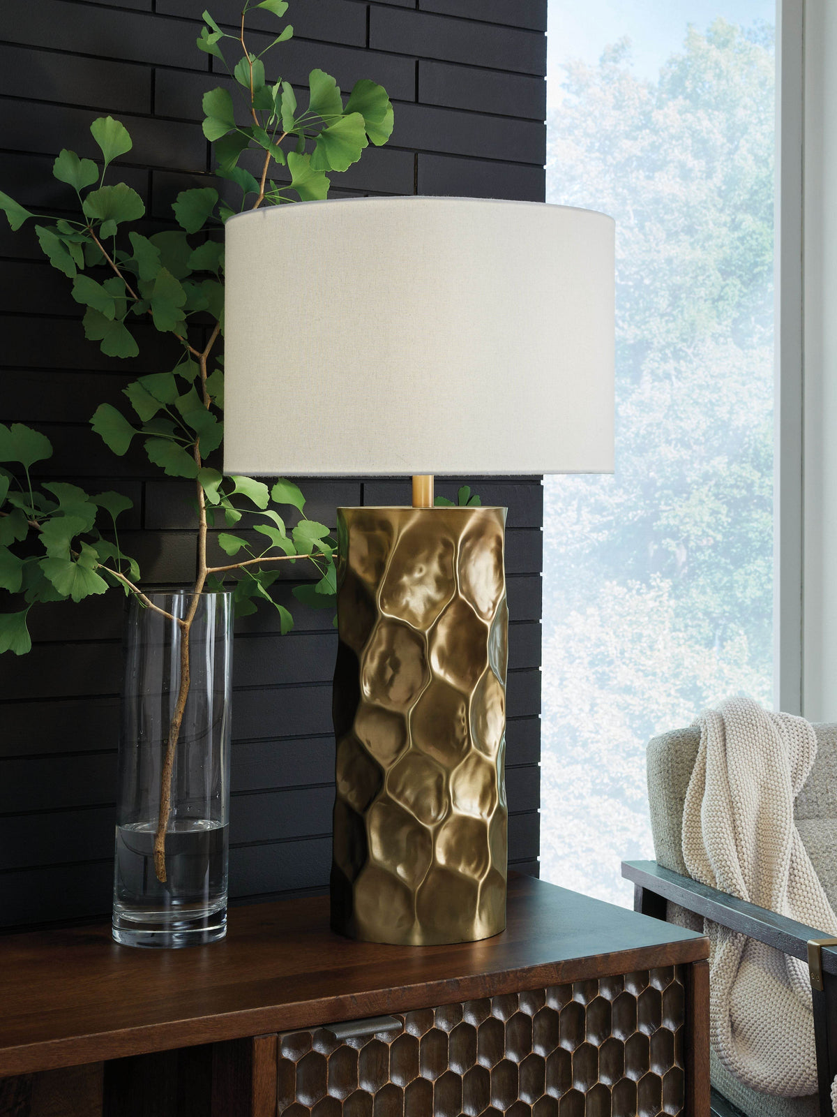 Marshawn - Gold Finish - Metal Table Lamp - Forward Furniture
