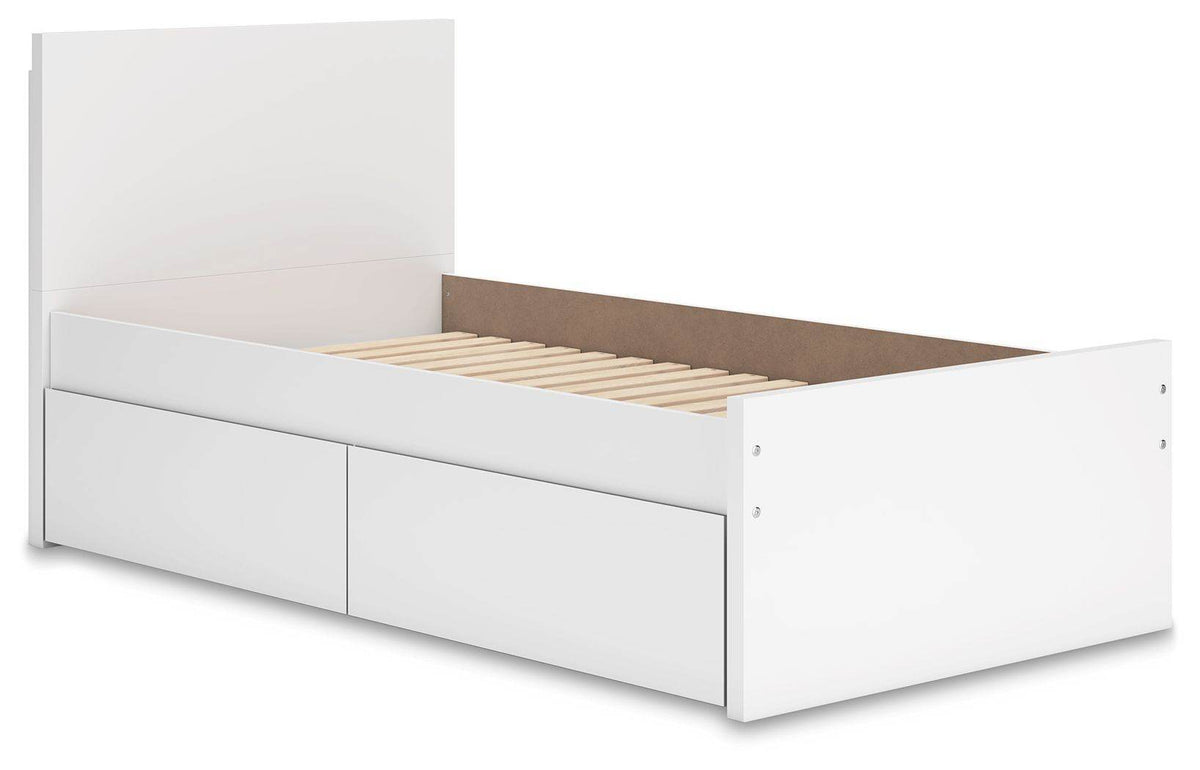 Onita - Panel Platform Bed - Forward Furniture