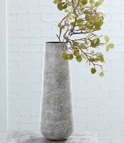 Fynn - Vase - Forward Furniture
