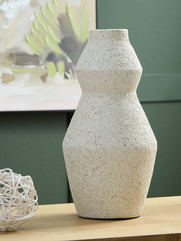 Dawthorne - Vase - Forward Furniture