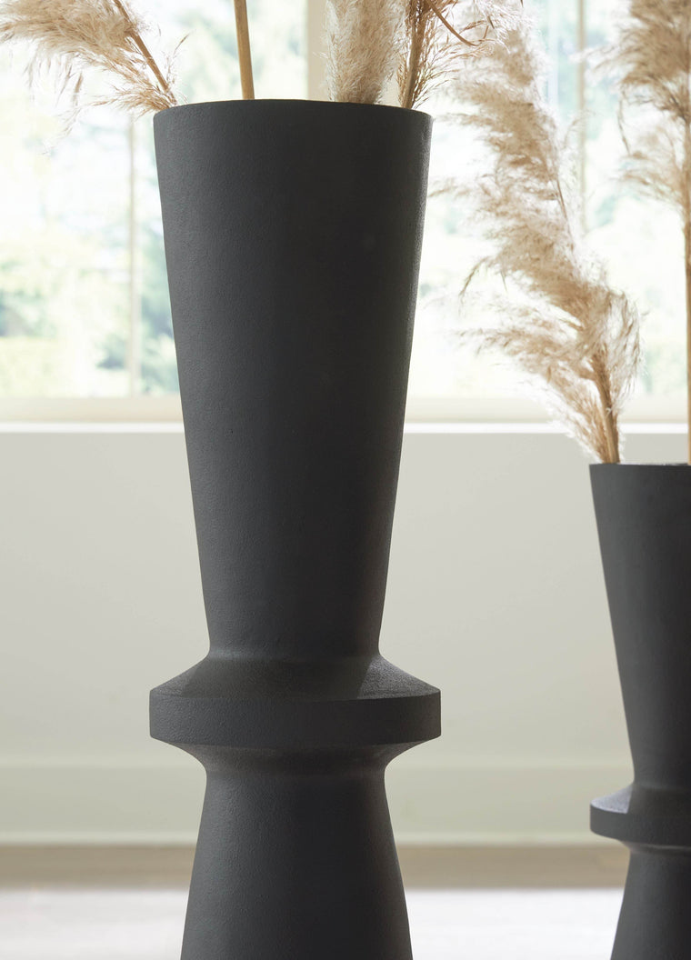 Collisten - Vase - Forward Furniture