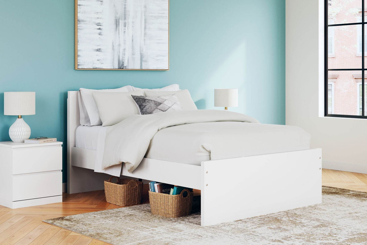Onita - Panel Platform Bed - Forward Furniture