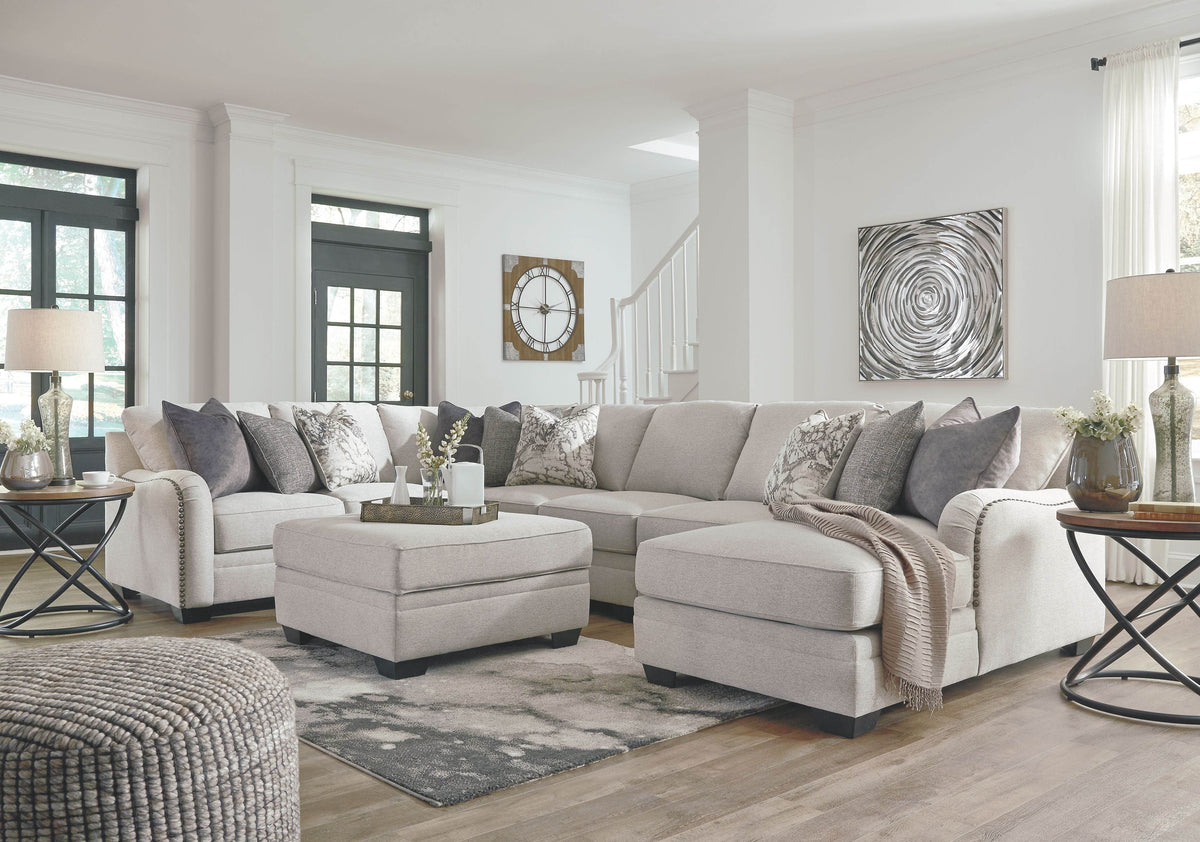 Dellara - Sectional Set - Forward Furniture