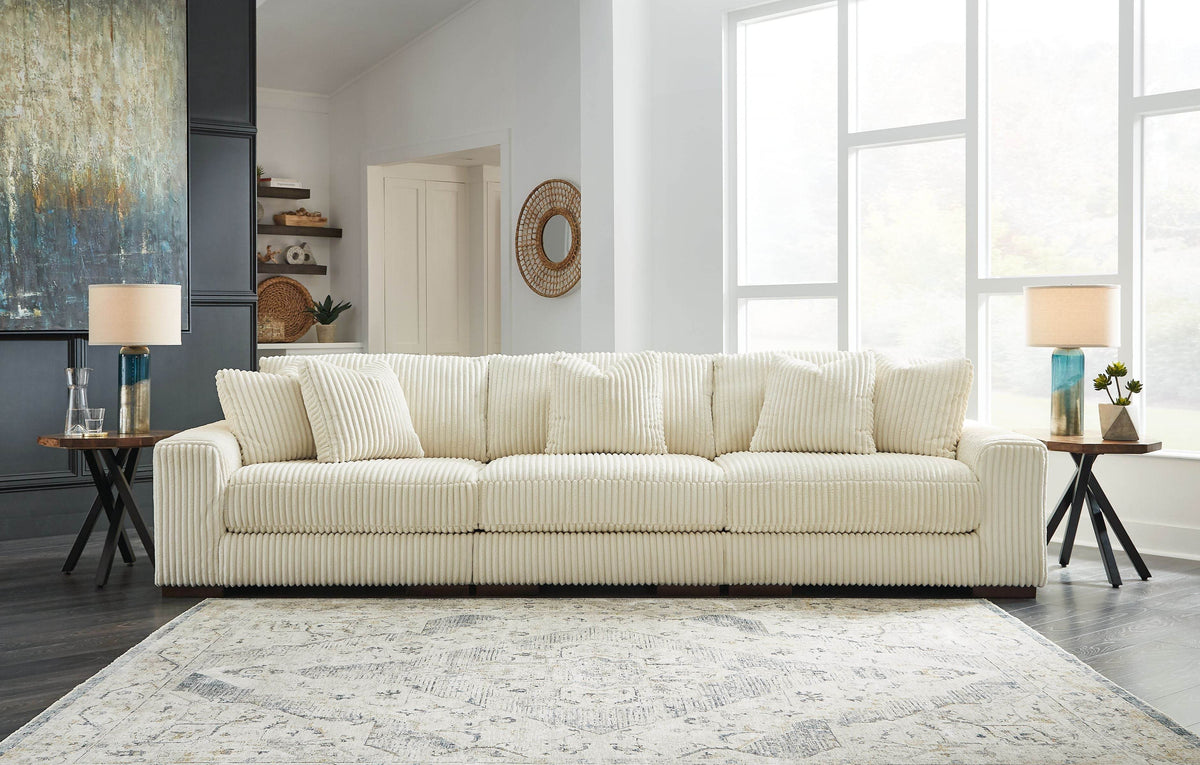 Lindyn - Sectional - Forward Furniture