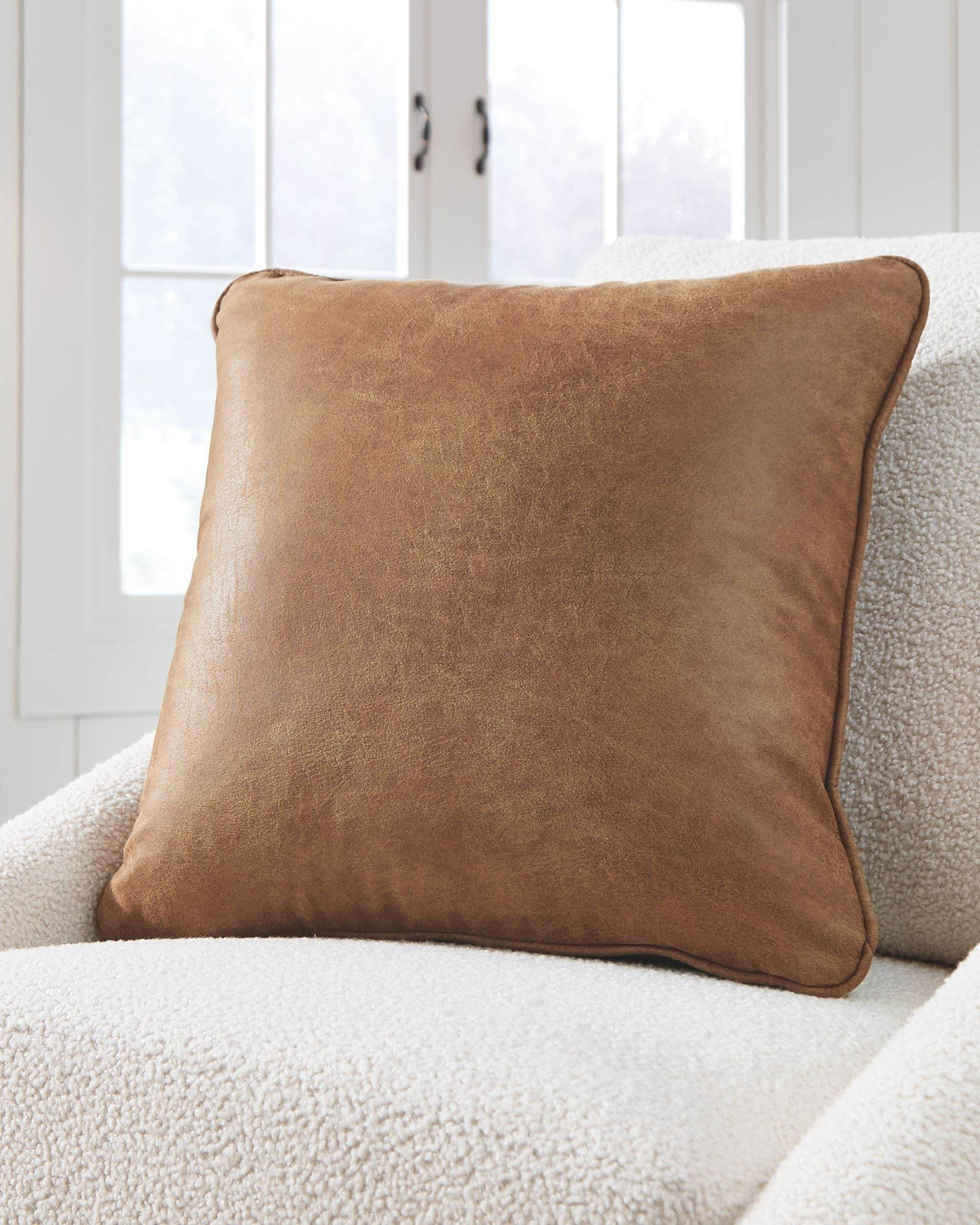 Cortnie - Pillow - Forward Furniture