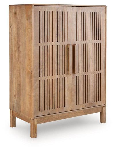 Pellamour - Natural Brown - Bar Cabinet - Forward Furniture