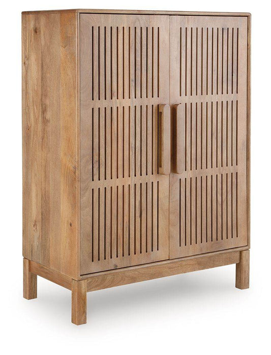 Pellamour - Natural Brown - Bar Cabinet - Forward Furniture