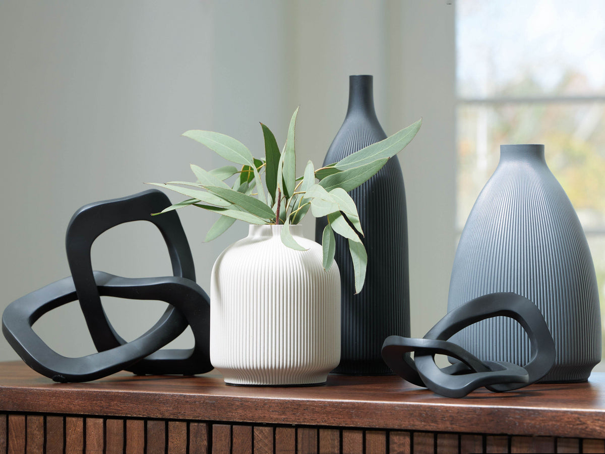 Leithick - Black / Tan / Gray - Accessory Set (Set of 5) - Forward Furniture