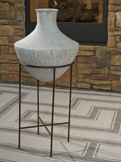 Estonbank - Vase - Forward Furniture