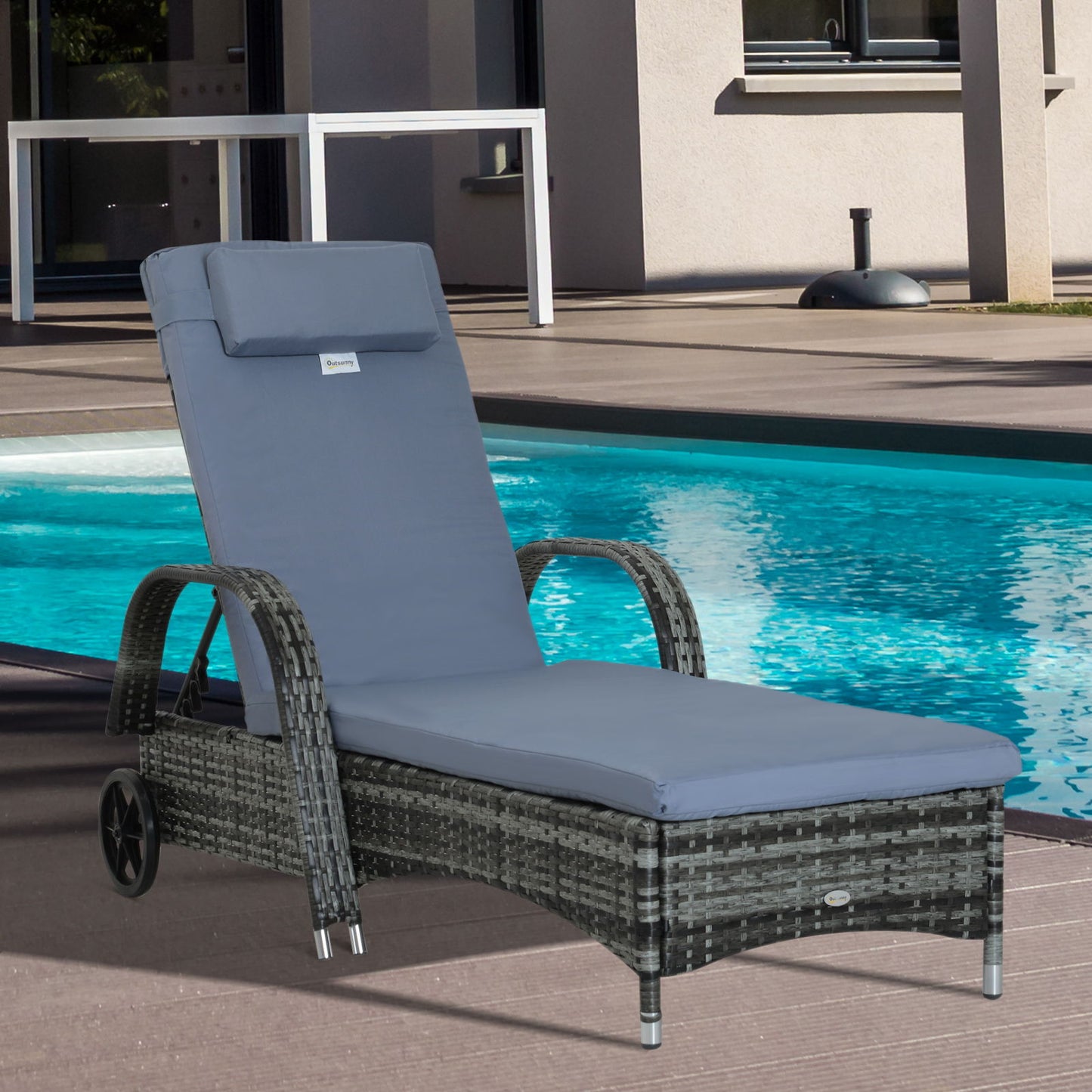 Wicker Chaise Lounge, Outdoor Lounge Chair, PE Rattan Patio Sun lounger with Head-rest, 5-Level Height Adjust Backrest, Cushion, & Wheels, Mixed Grey and Grey