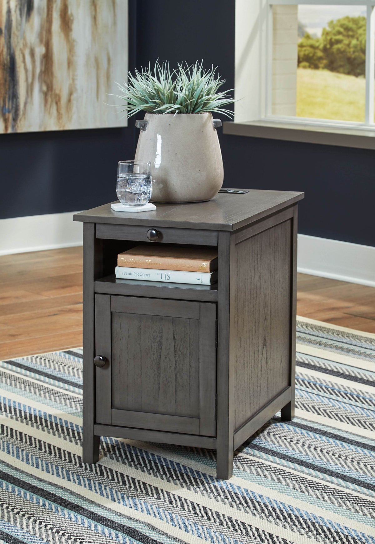 Treytown - Chair Side End Table - Forward Furniture
