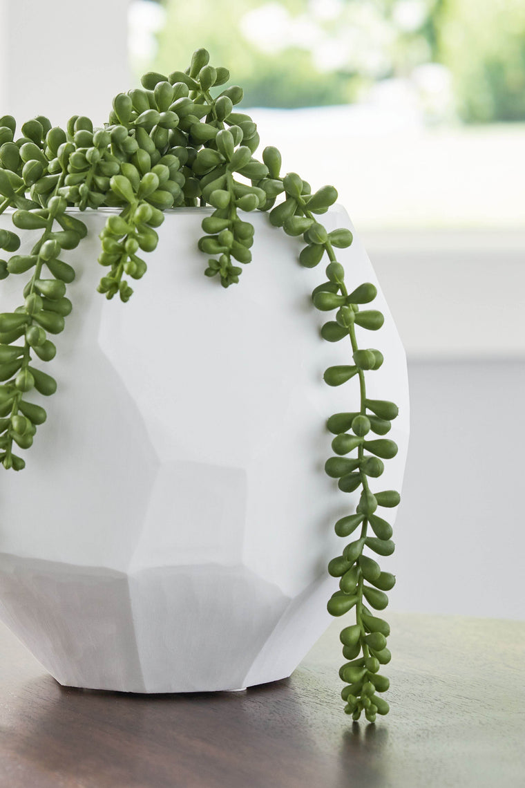 Karenton - Vase - Forward Furniture
