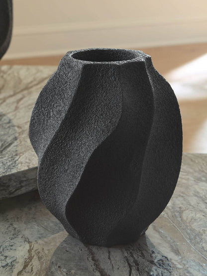 Judworth - Vase - Forward Furniture
