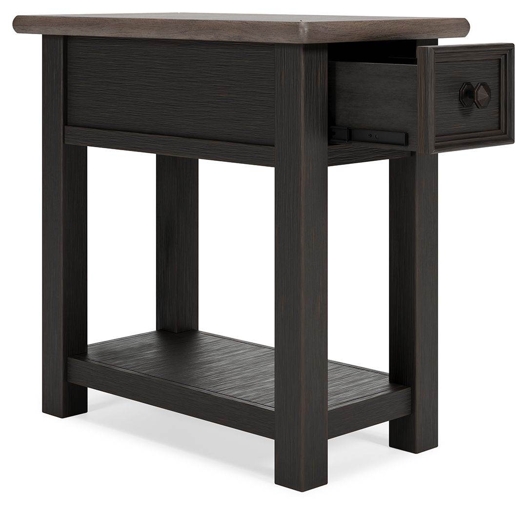 Tyler Creek - Black / Gray - Chair Side End Table - Forward Furniture
