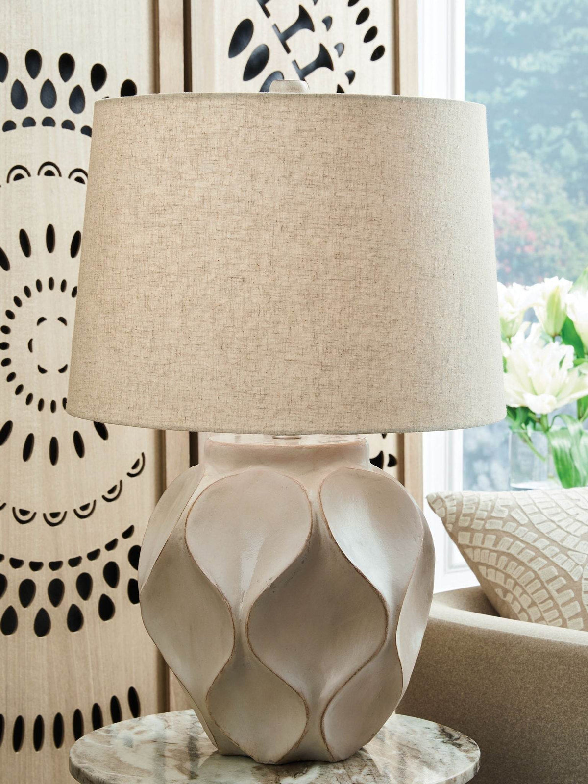 Edselham - Distressed Cream - Paper Table Lamp - Forward Furniture