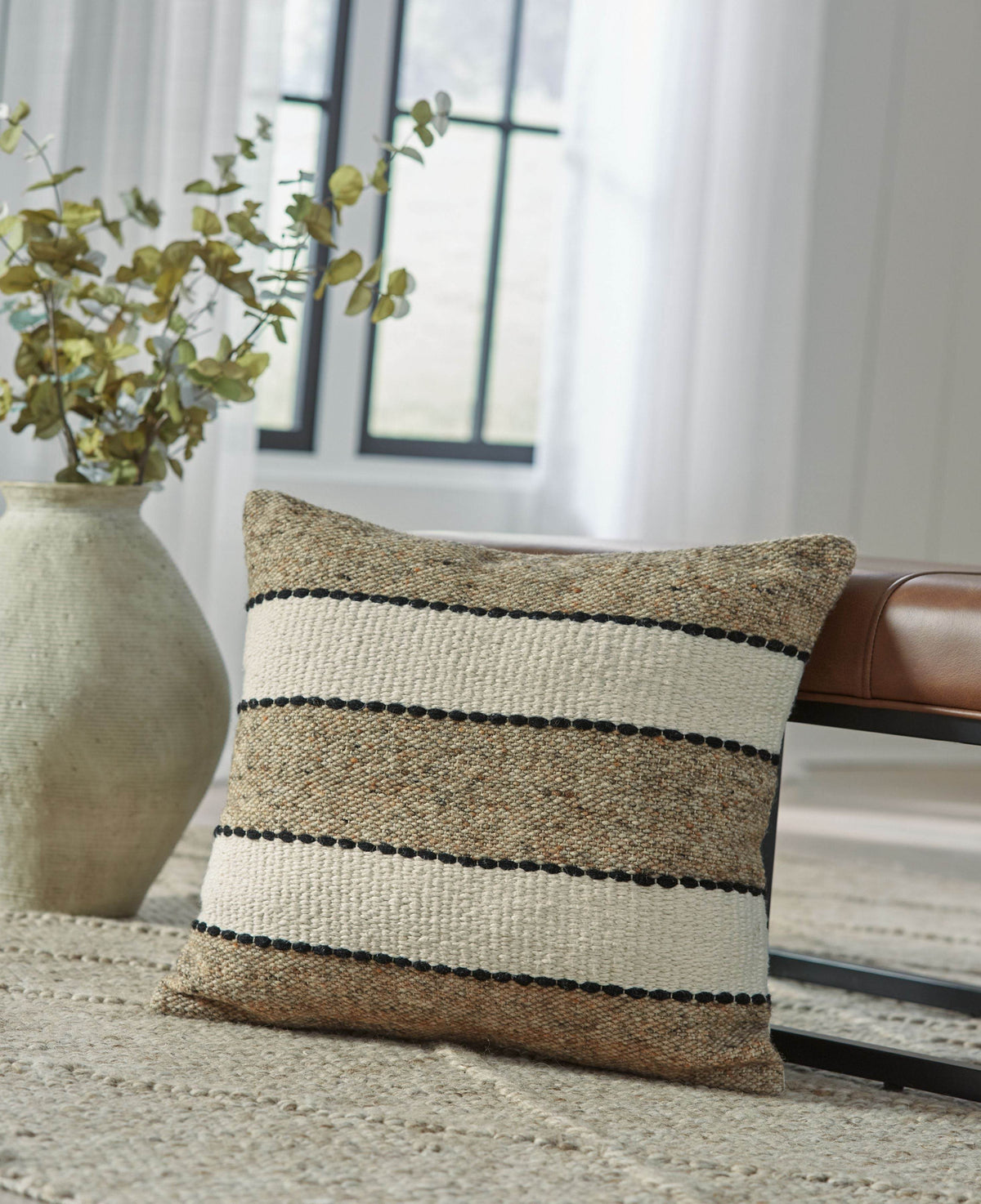 Rueford - Pillow - Forward Furniture
