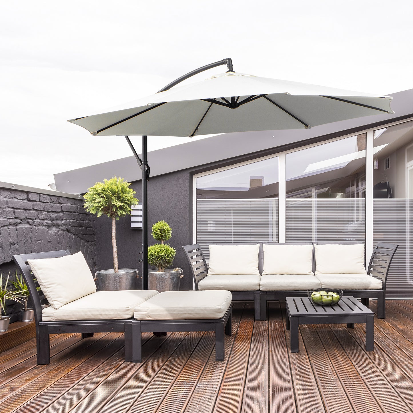 9.7ft Offset Patio UmbrellaCantilever Parasol with Crank Handle, 8 Ribs and Cross Base for Outdoor, Sun Shade, Cream