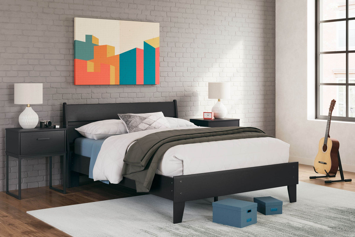 Socalle - Panel Platform Bed - Forward Furniture