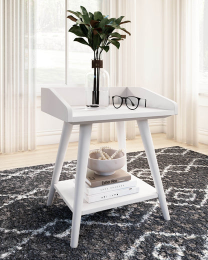 Blariden - White - Accent Table - Forward Furniture