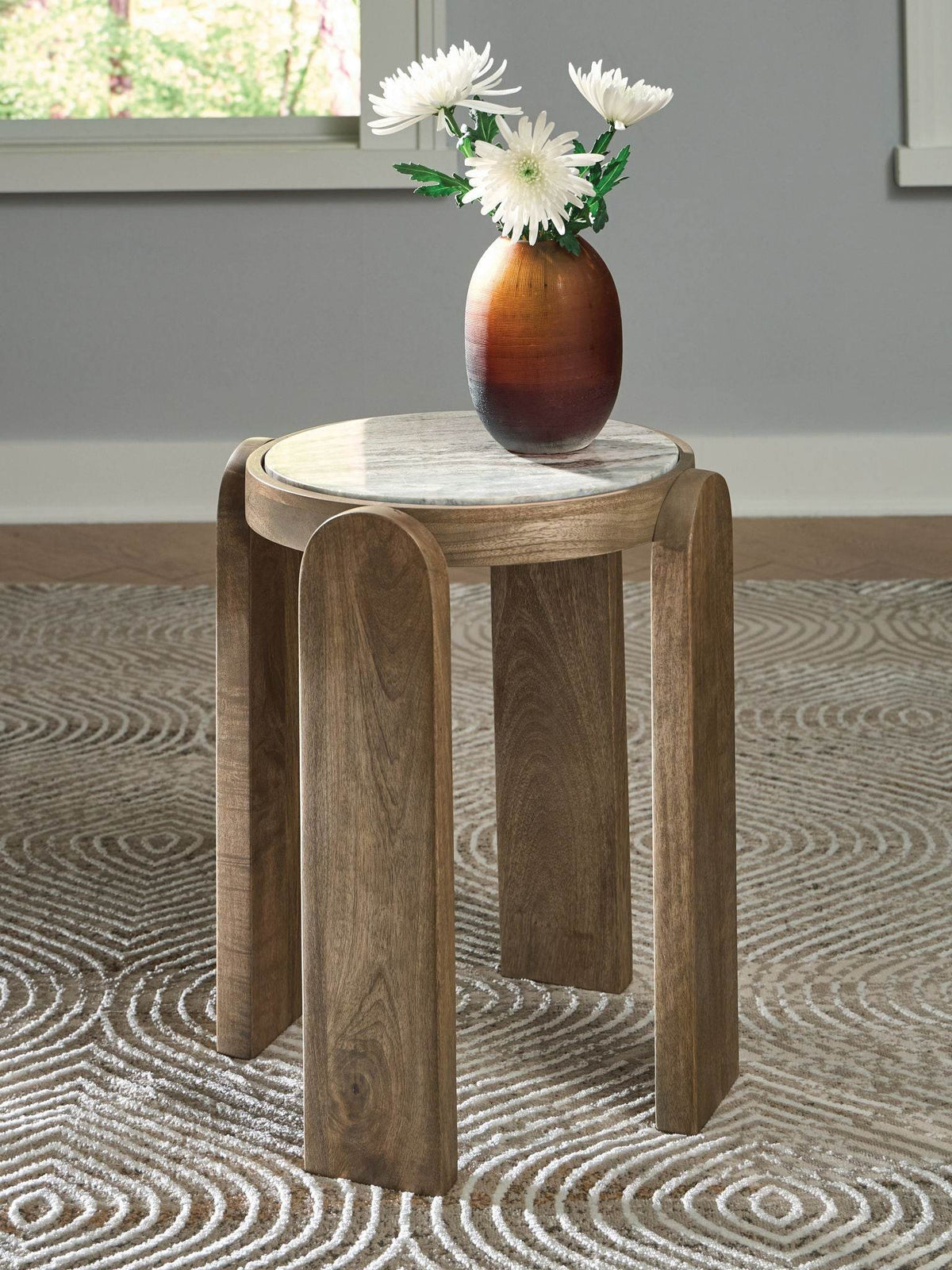 Gavrilley - Gray / White / Brown - Accent Table - Forward Furniture