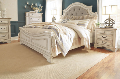 Realyn - Panel Bedroom Set - Forward Furniture