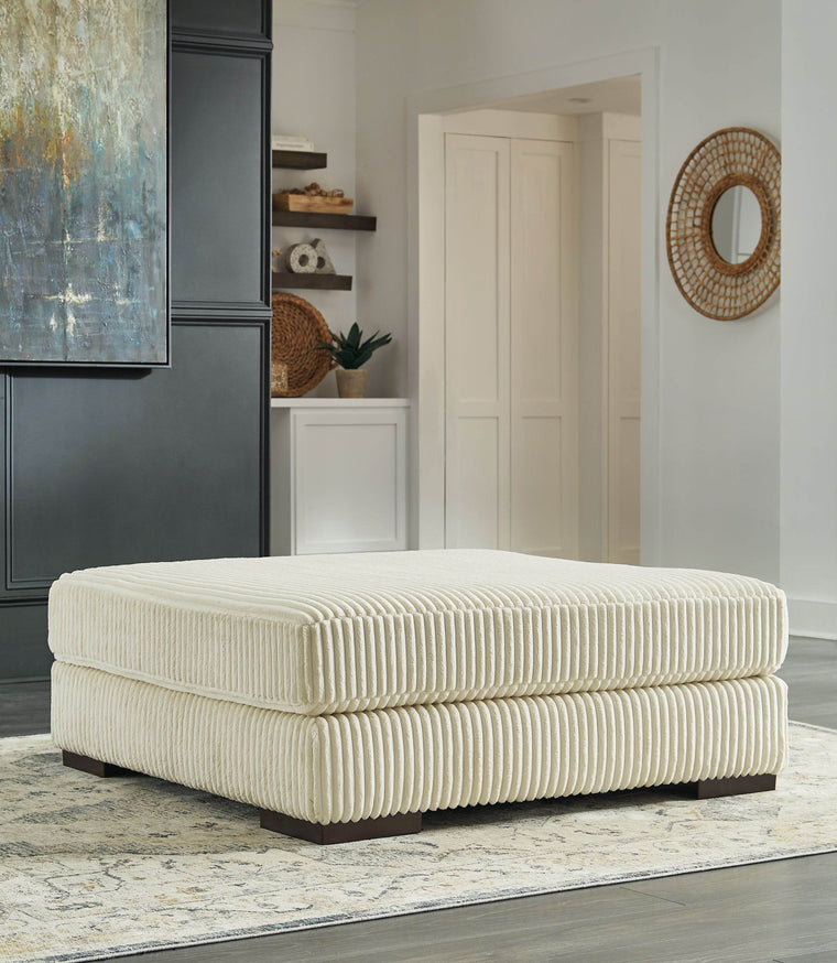 Lindyn - Oversized Accent Ottoman - Forward Furniture