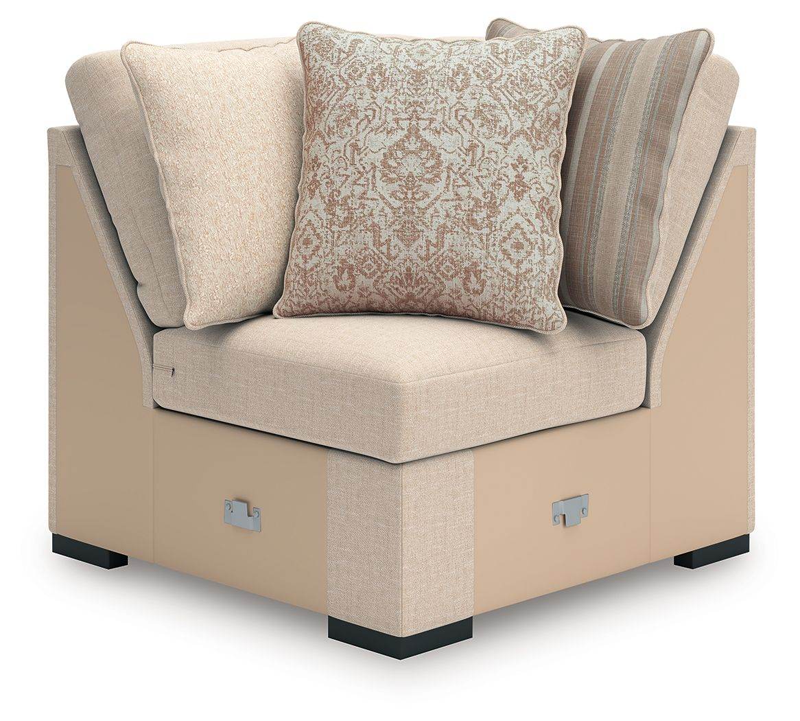 LadyMae - Sectional - Forward Furniture