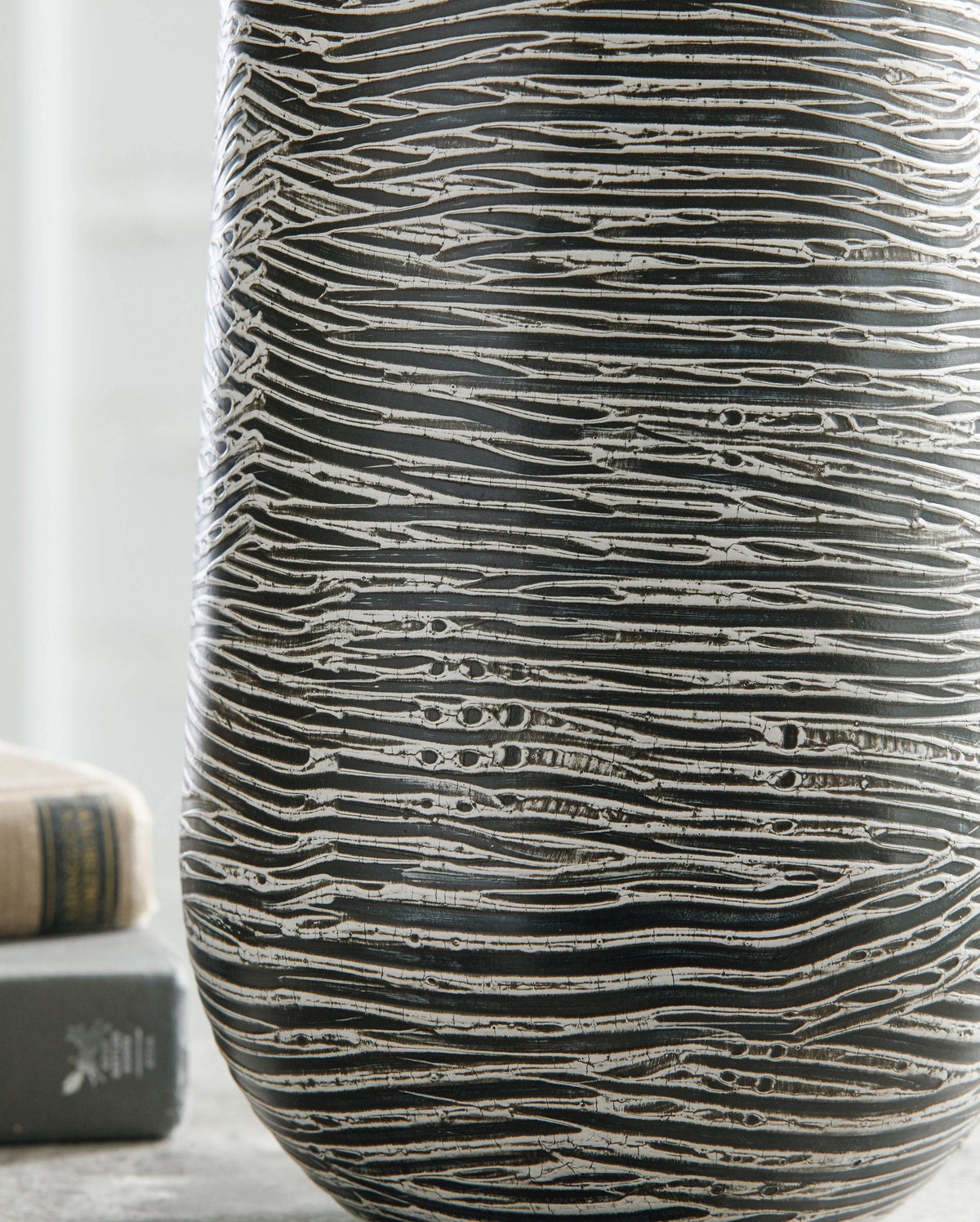 Fynn - Vase - Forward Furniture