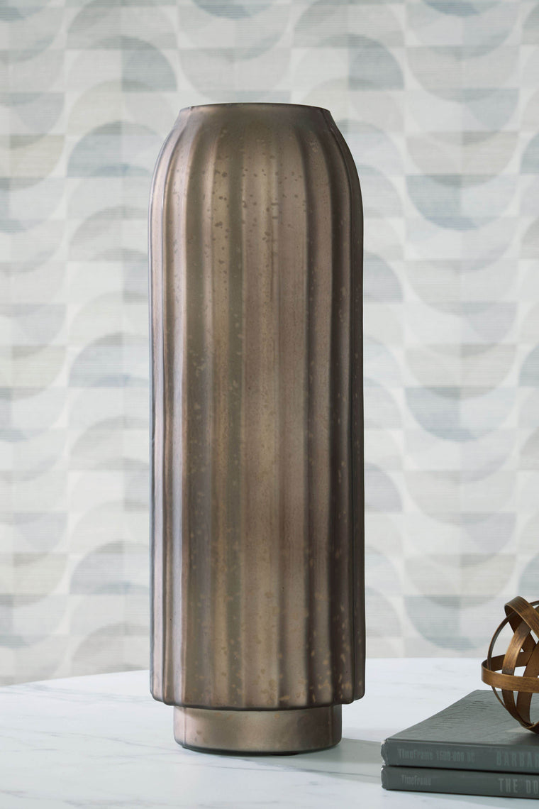 Briarcott - Vase - Forward Furniture