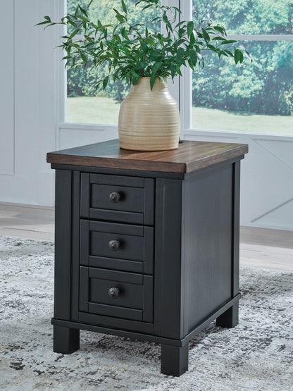 Wildenauer - Brown / Black - Chair Side End Table - Forward Furniture